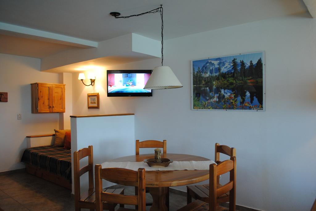 Alun Bungalows Apart San Carlos de Bariloche Phòng bức ảnh