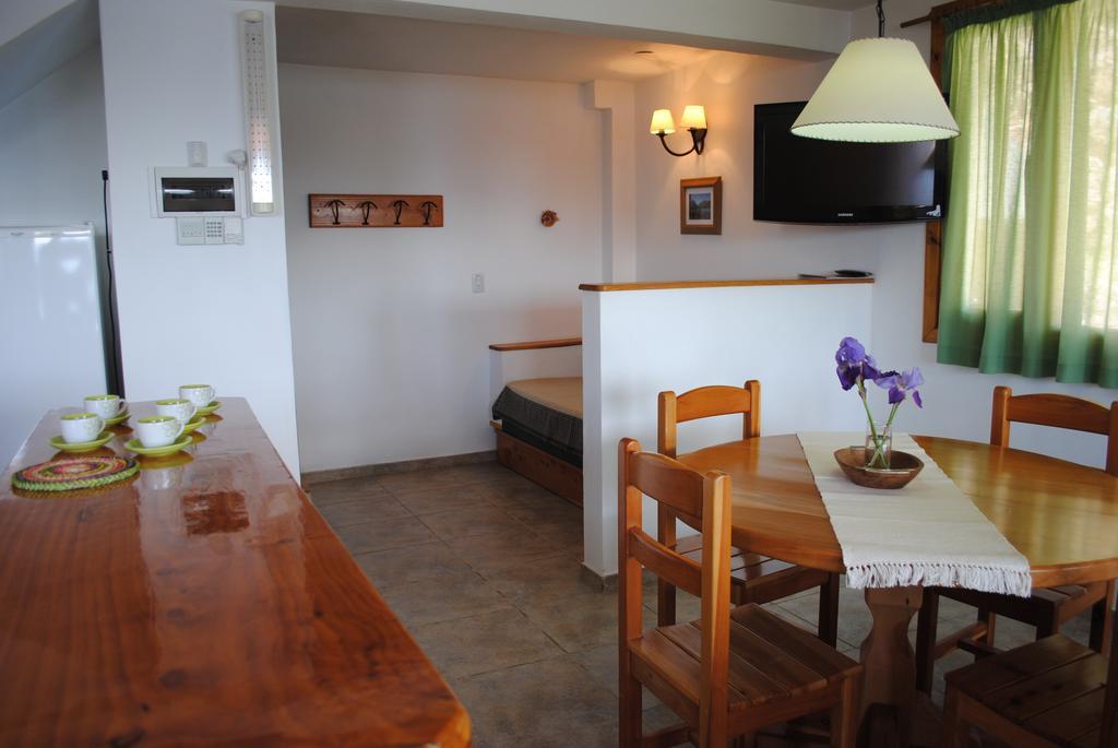 Alun Bungalows Apart San Carlos de Bariloche Phòng bức ảnh